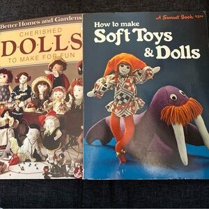 Lot of two vintage doll and soft toy sewing pattern books.